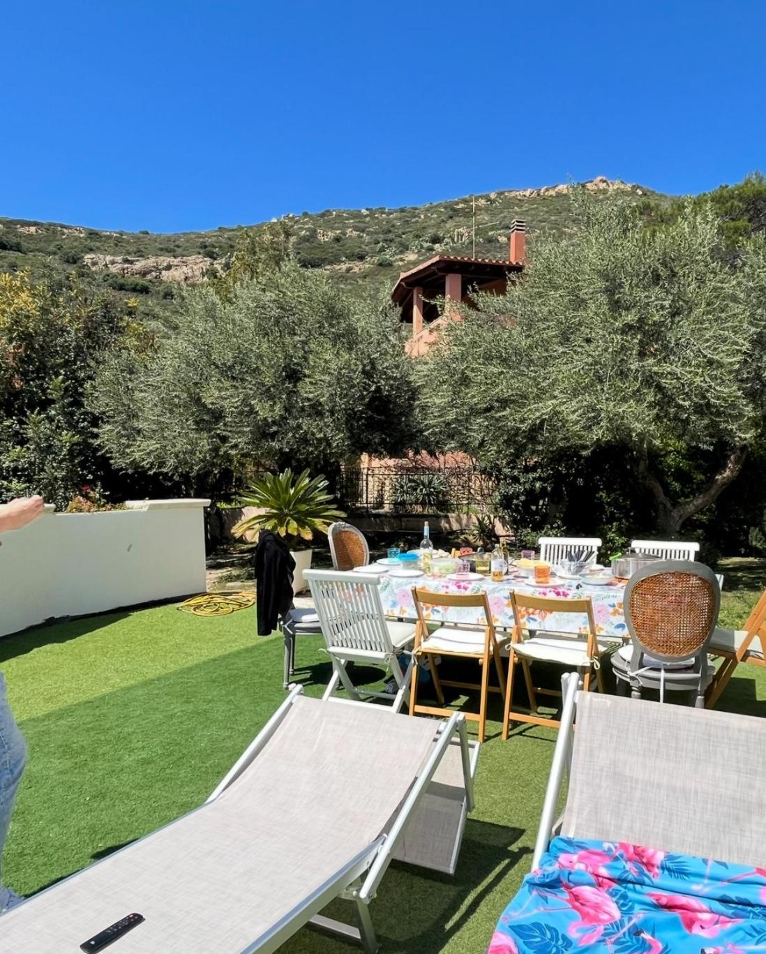Villa Vittoria Solanas  Exteriör bild